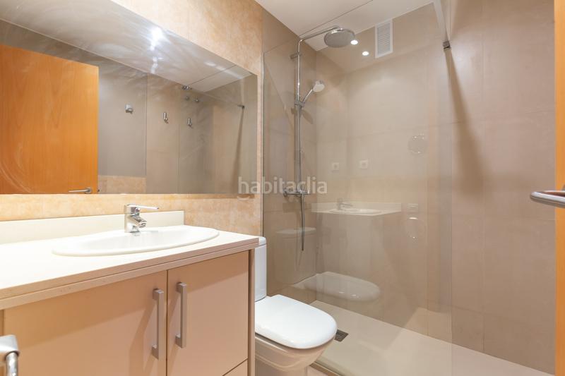 Foto 204f131a-094f-42ea-afa1-39d2b7b08471. Casa a schiera con riscaldamento parcheggio in Coll Favà Sant Cugat del Vallès