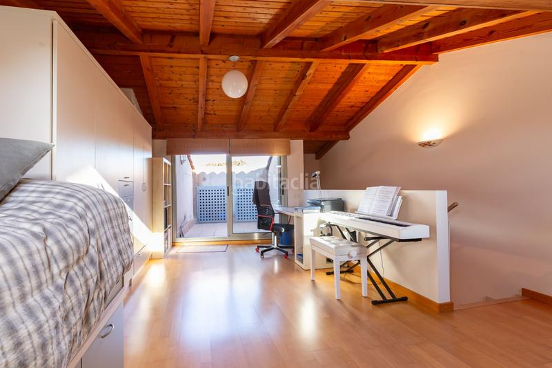 Foto 2d97f520-1a19-4225-8350-be78c72e8353. Casa a schiera con riscaldamento parcheggio in Coll Favà Sant Cugat del Vallès