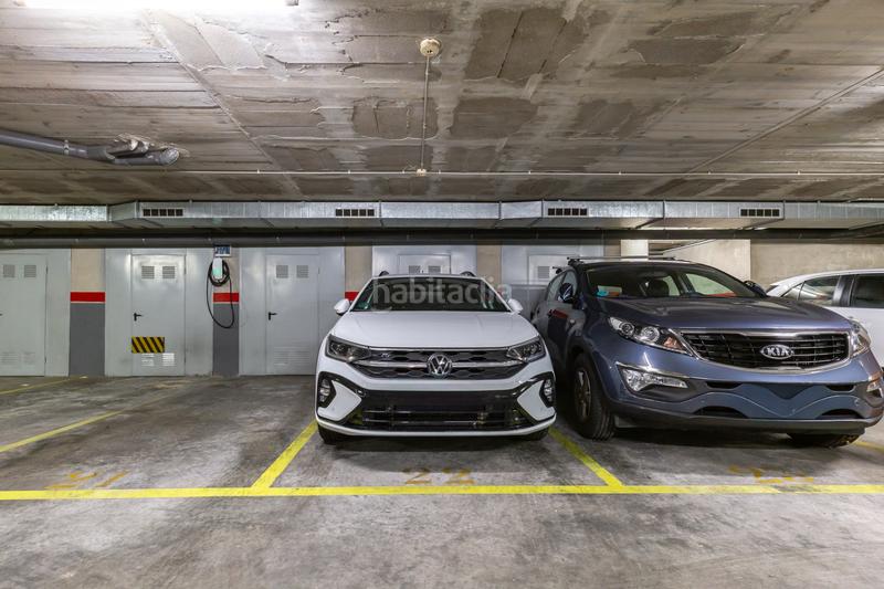 Foto ee49b6eb-cac8-4c4d-a30a-8b5a82dafa42. Semi detached house with heating parking in Coll Favà Sant Cugat del Vallès