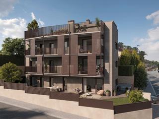 Planta baixa a Carrer de la creu 8. Creu 8 - cèntrica planta baixa, amb gran jardí