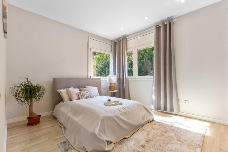 Foto b0bc298c-4e63-420e-9637-26649fab78fd. Casa amb calefacció aparcament piscina a Valldoreix Sant Cugat del Vallès