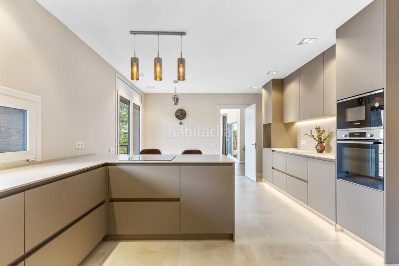 Foto ea007032-7cc7-4253-8420-ff10dee2f91a. Casa amb calefacció aparcament piscina a Valldoreix Sant Cugat del Vallès