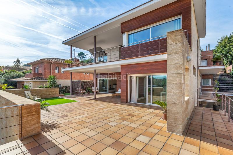 Foto 4bff3e47-12ad-4bcd-b99d-9d20f4d738e2. House with heating parking pool in Valldoreix Sant Cugat del Vallès