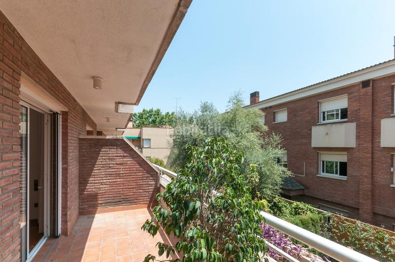 Foto c848c9e2-6f4a-46b3-b7f2-227903e41c98. Lloguer casa adossada amb calefacció aparcament a Sant Just Desvern