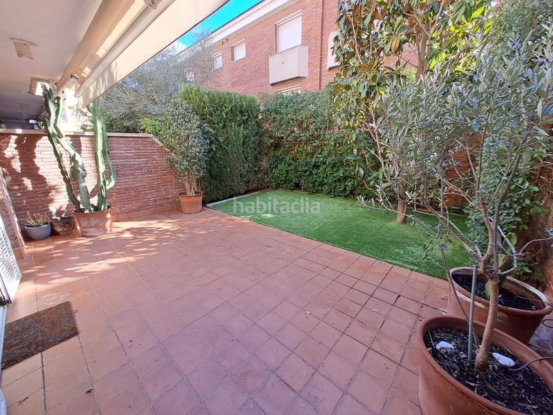 Foto 1292453b-fe98-4357-b8a8-6bf76029cfa8. Rent semi detached house with heating parking in Centre Sant Just Desvern