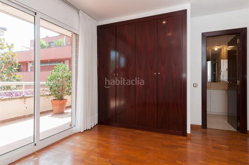 Foto 72018c4a-25f6-40f1-ad71-f08d9f7c45f7. Rent semi detached house with heating parking in Centre Sant Just Desvern