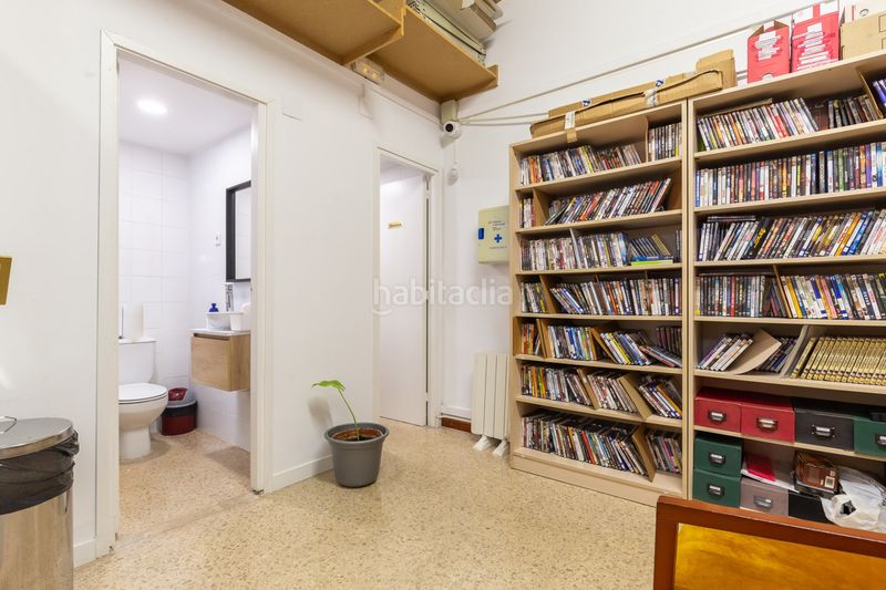 Foto 072e422c-d023-4fc5-83dc-ab3b5cb9fff6. Local comercial a El Gall Esplugues de Llobregat