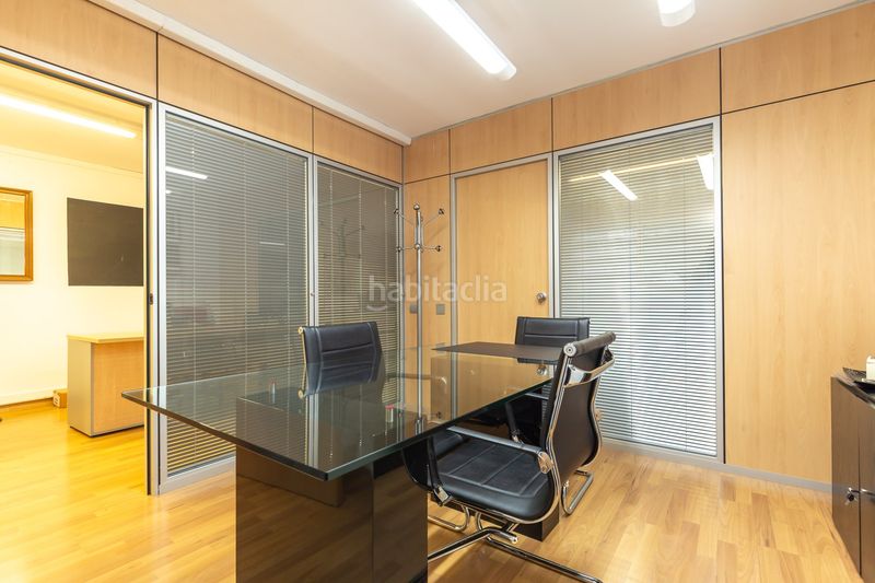 Foto 97fc5030-4d4d-4990-8b76-f4963f09ec9b. Local comercial a El Gall Esplugues de Llobregat