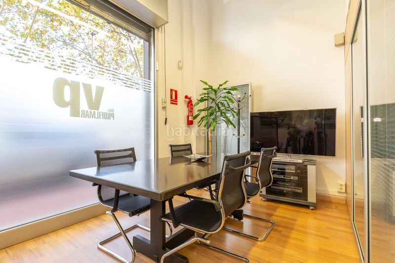 Foto aada1769-5fab-48d0-8f71-a26fa62228b5. Local comercial a El Gall Esplugues de Llobregat