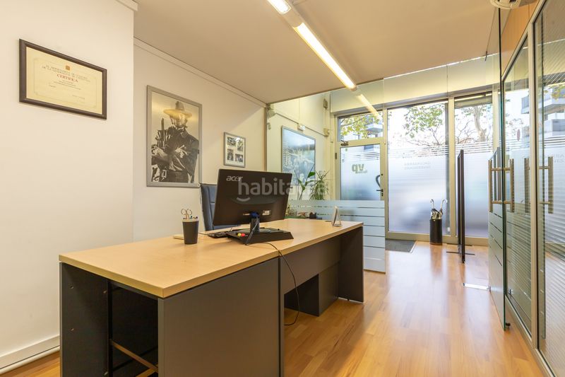 Foto f09f97dc-2661-4e49-bcd9-e66a5e068c8e. Local comercial a El Gall Esplugues de Llobregat