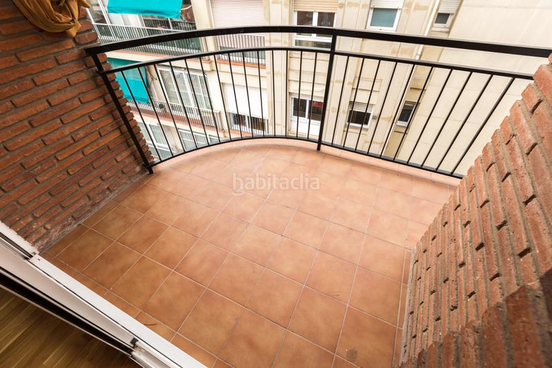 Foto cb7806eb-c25c-42bc-90d7-d5dd3e36635f. Location appartement avec chauffage parking dans Putget - Farró Barcelona