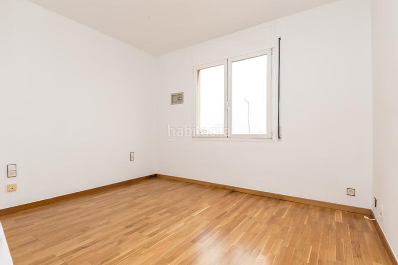 Foto d21874ec-8d4a-40fb-b3df-8e6ff2f27fd8. Location appartement avec chauffage parking dans Putget - Farró Barcelona