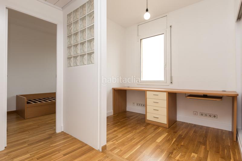 Foto f3526df6-98dd-4131-adc7-4bbc3184fe60. Location appartement avec chauffage parking dans Putget - Farró Barcelona