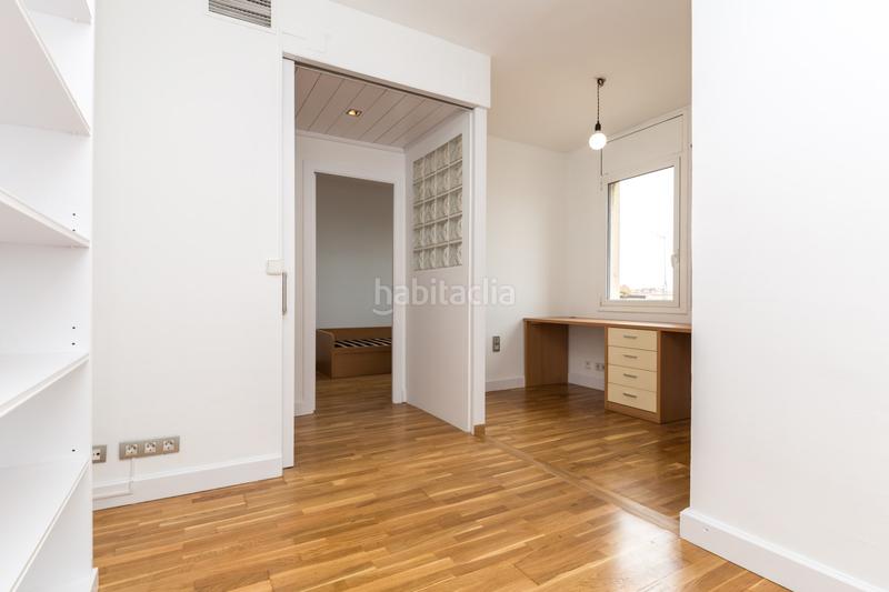 Foto 9814ddaf-864b-4f43-a17a-3aa147e37fb6. Alquiler piso en Putget - Farró Barcelona