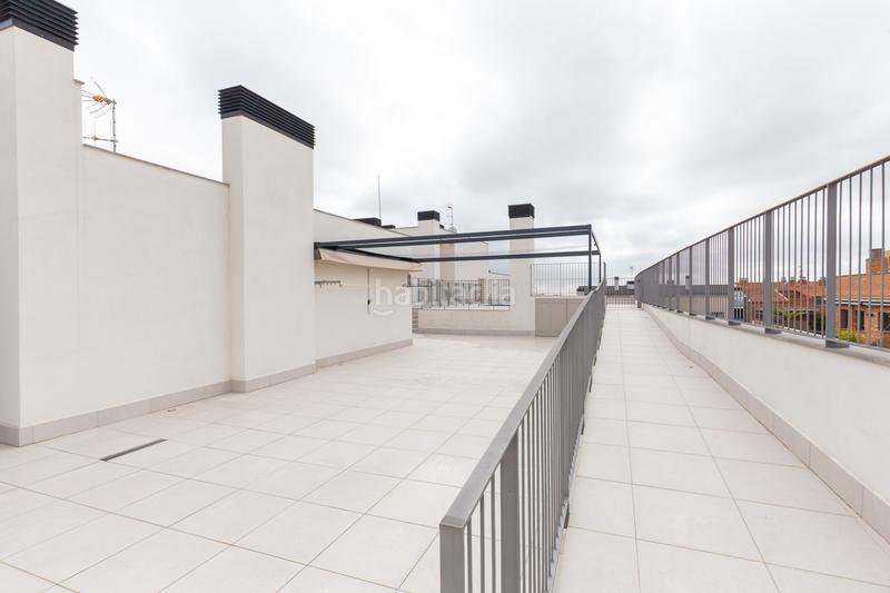 Foto 4f652878-14be-4730-aa54-38a52da3225e. Affitto duplex con riscaldamento parcheggio piscina in Esplugues de Llobregat