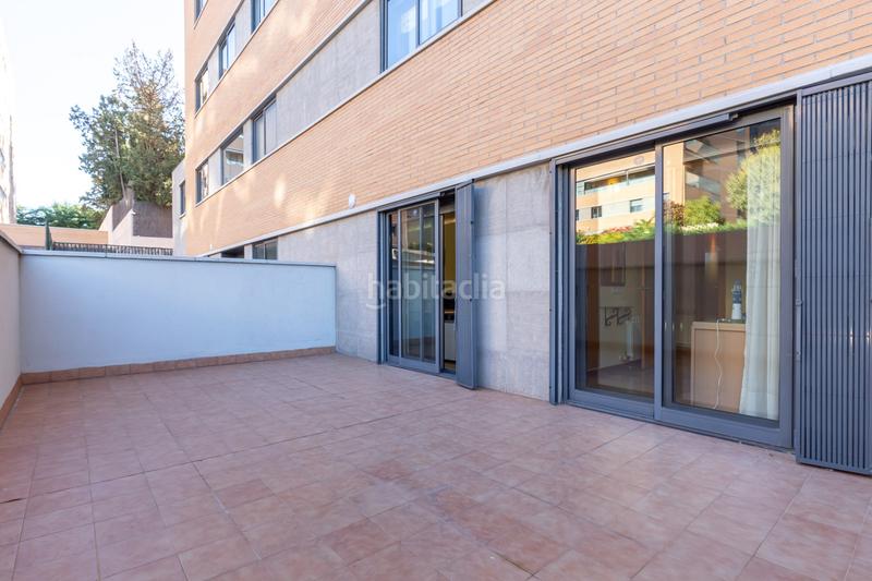 Foto 32338f16-4629-40c1-9747-aba33c58cc70. Affitto piano terra con riscaldamento piscina in Centre Esplugues de Llobregat