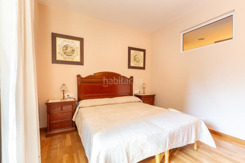 Foto 34dc6eb7-02bc-4fc9-89d1-cd269505a747. Affitto piano terra con riscaldamento piscina in Centre Esplugues de Llobregat