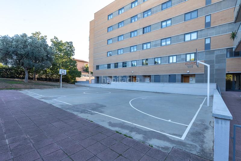 Foto 4f403bf8-7b1c-4210-bed5-1cd6ff6d2134. Affitto piano terra con riscaldamento piscina in Centre Esplugues de Llobregat