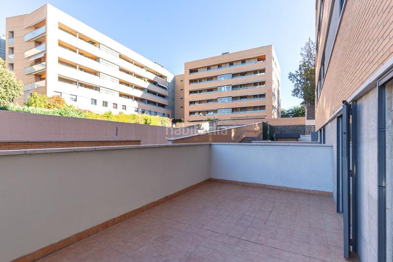 Foto 740f2de4-e6fc-443a-bf3d-287b92db1e1f. Affitto piano terra con riscaldamento piscina in Centre Esplugues de Llobregat