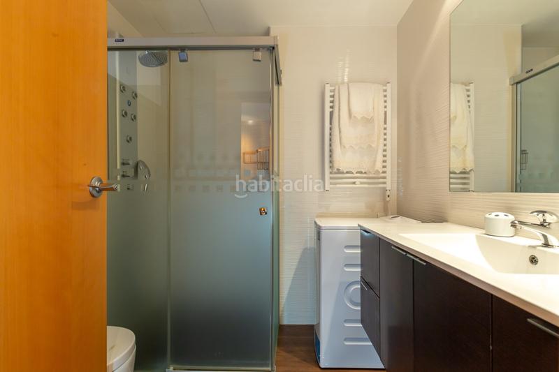 Foto 97abaf94-799d-42af-b377-164046f4fe2c. Affitto piano terra con riscaldamento piscina in Centre Esplugues de Llobregat