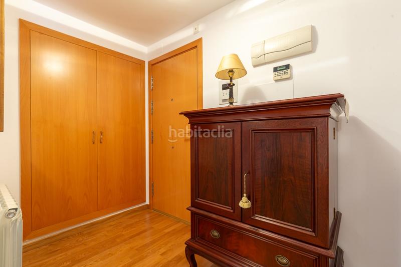 Foto c2fc6688-1513-4dbd-b8a5-1453dbf330d1. Affitto piano terra con riscaldamento piscina in Centre Esplugues de Llobregat