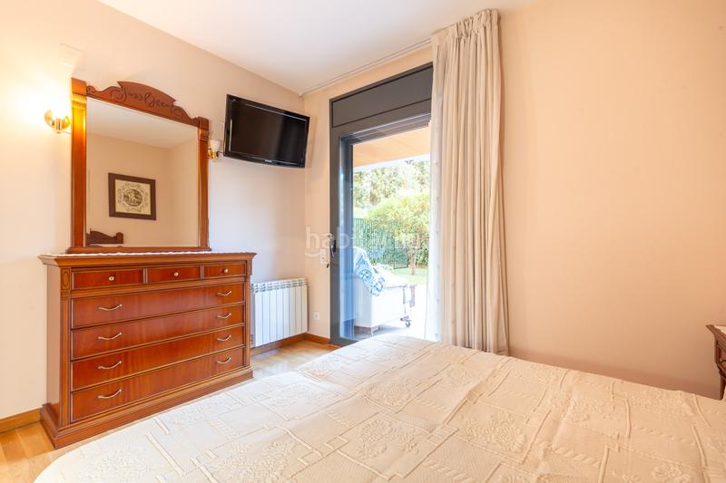 Foto e45d92d8-e631-4e7c-9ef5-102565d169ae. Affitto piano terra con riscaldamento piscina in Centre Esplugues de Llobregat