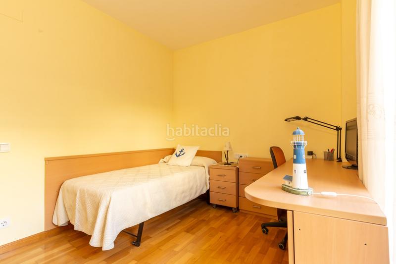 Foto ebc2fcd8-f7f5-4cdd-9ca7-a00631cf94a4. Affitto piano terra con riscaldamento piscina in Centre Esplugues de Llobregat