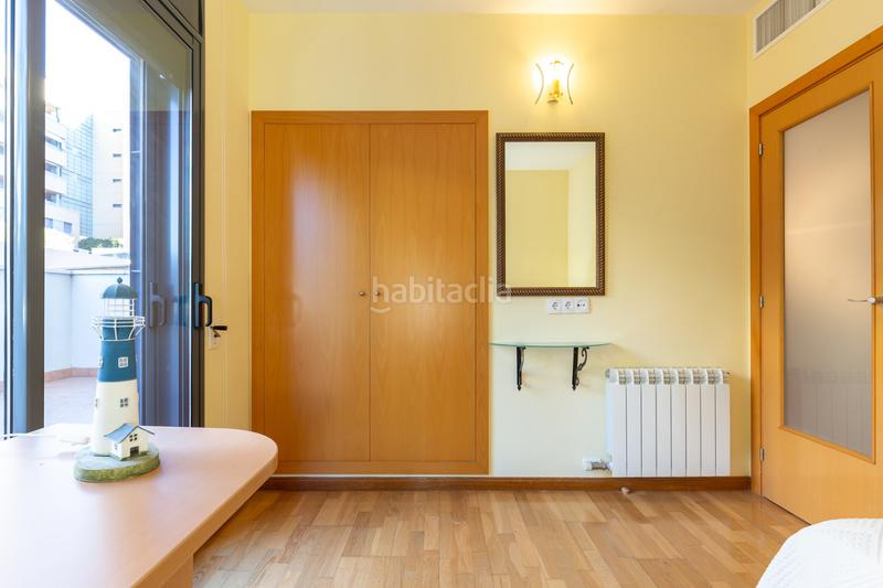 Foto fd114ba8-2580-40ab-81cf-e51df65565c7. Affitto piano terra con riscaldamento piscina in Centre Esplugues de Llobregat