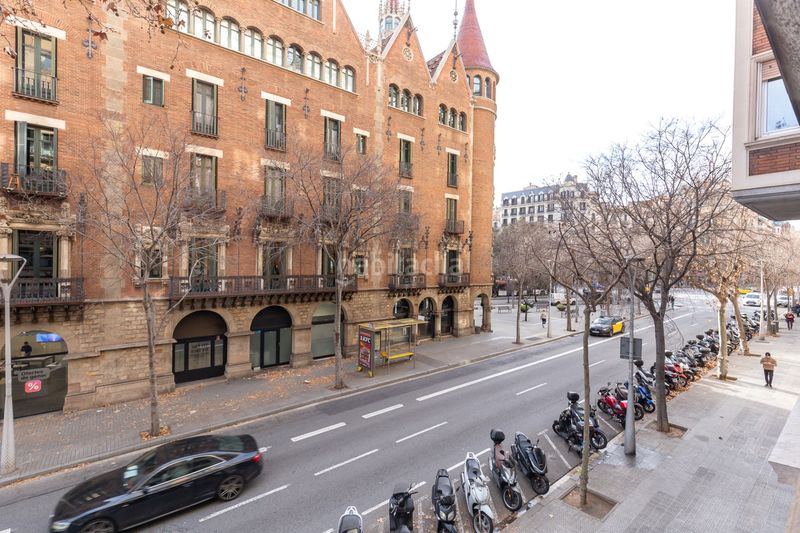 Foto b19a770d-0d36-4f0d-850d-5e43c3d5975a. Piso en Dreta de l´Eixample Barcelona