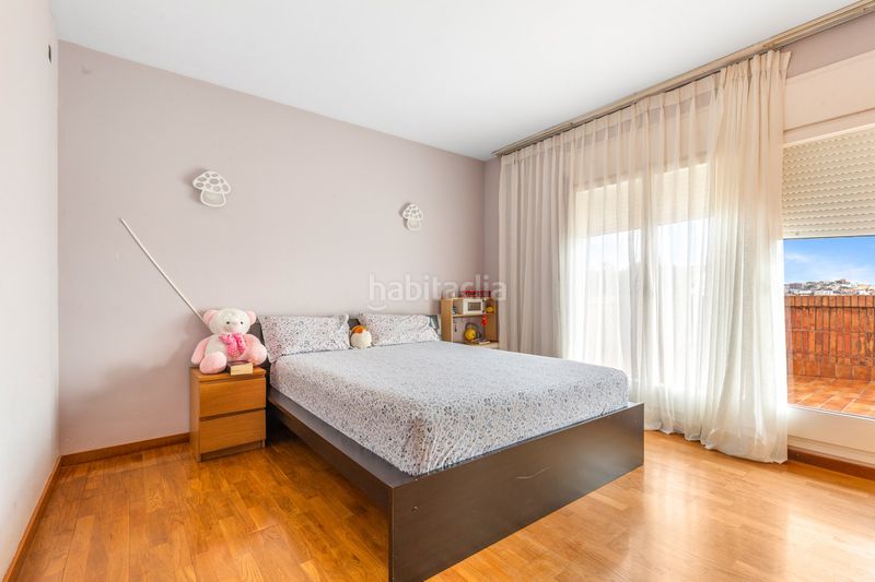 Foto 56a725df-e6fb-4456-a8a8-47032df3f438. Casa amb calefacció aparcament a La Plana-Bellsoleig Sant Just Desvern