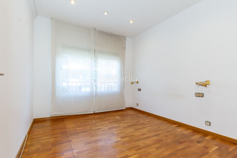 Foto 15790e85-dd56-4c5d-840e-e949d4d7c4ef. Pis amb calefacció aparcament a Baix Guinardó Barcelona