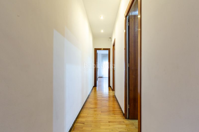 Foto 4648567f-0a05-455a-9e9b-e59b3bfd7dba. Pis amb calefacció aparcament a Baix Guinardó Barcelona