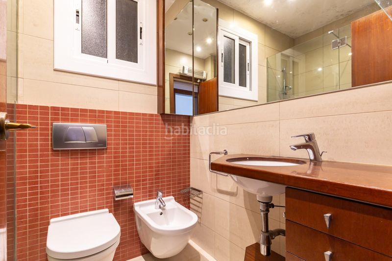 Foto 6a0bdada-3943-42e6-982f-3a3b33299e1d. Pis amb calefacció aparcament a Baix Guinardó Barcelona