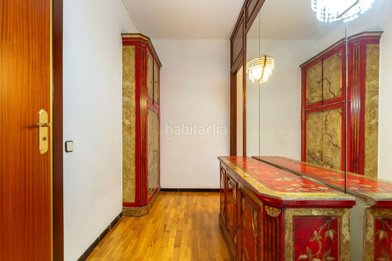 Foto 9c1e224b-77dd-4ed2-b9d9-7ca8dc41780c. Pis amb calefacció aparcament a Baix Guinardó Barcelona