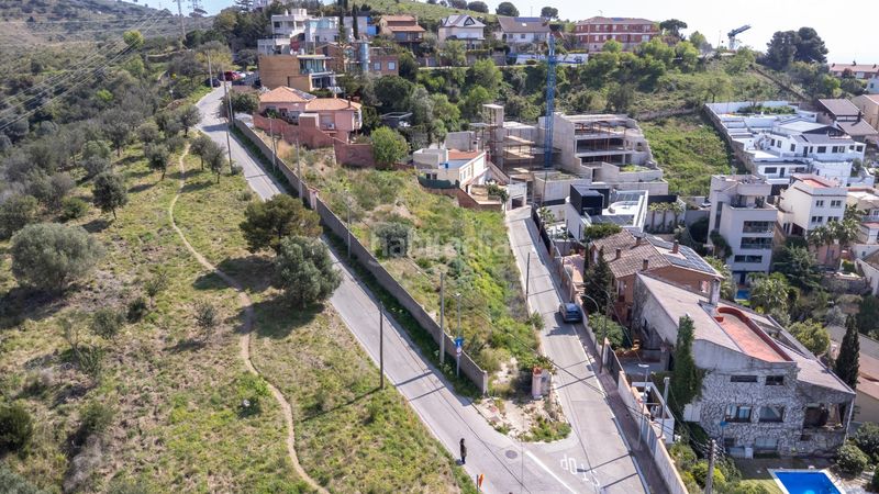 Foto 4fa501cf-2c0d-47cf-a96e-eedead710f3c. Terreno residencial en La Miranda Esplugues de Llobregat