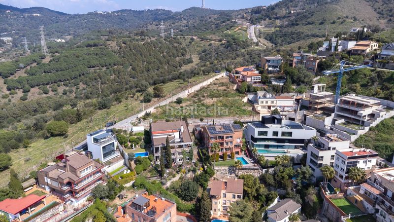 Foto 6bc6645a-4272-4fe4-ba2b-69c70ecde5bb. Terreno residencial en La Miranda Esplugues de Llobregat