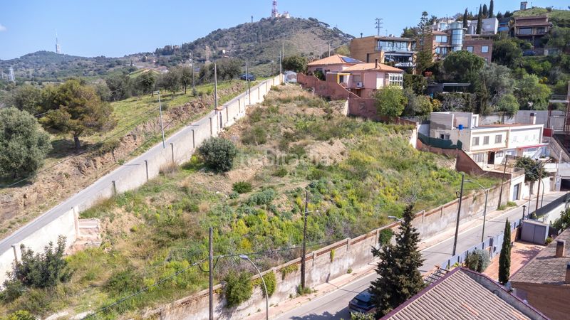 Foto b67750d4-433b-4ce1-a0ba-4ddc7ea648cb. Terreno residencial en La Miranda Esplugues de Llobregat
