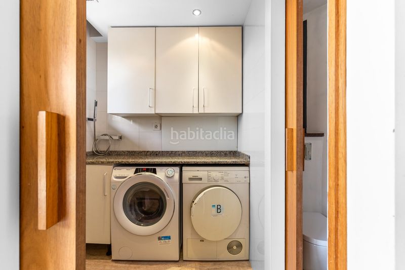 Foto 4a0ba48b-0988-447b-8759-9d76995a8380. Casa amb calefacció piscina a Ciutat Diagonal Esplugues de Llobregat