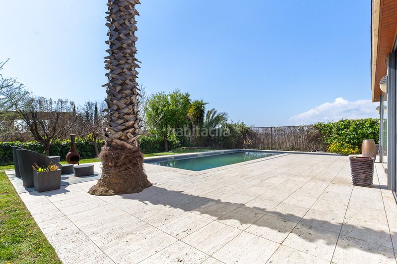 Foto b59a1e56-5ee3-41f8-91fa-ca5d687272ba. Casa amb calefacció piscina a Ciutat Diagonal Esplugues de Llobregat