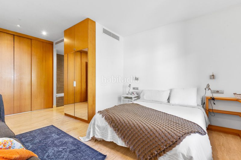 Foto d22eea7f-e57c-4d15-b88f-ce52d03c79a0. Casa amb calefacció piscina a Ciutat Diagonal Esplugues de Llobregat