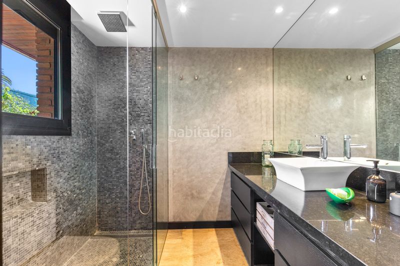 Foto df01a662-820f-4655-a84c-3ae35f44f5a6. Casa amb calefacció piscina a Ciutat Diagonal Esplugues de Llobregat