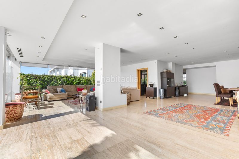Foto e71aeb59-23e7-4262-940f-cff78a8ed41c. Casa amb calefacció piscina a Ciutat Diagonal Esplugues de Llobregat