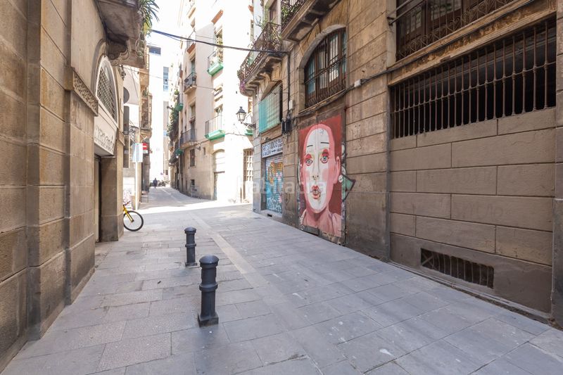 Foto da1f406b-b4e3-4aa1-80ca-86c9e6e5ae26. Pis amb calefacció a Gòtic Barcelona