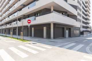 Locale commerciale in CARME