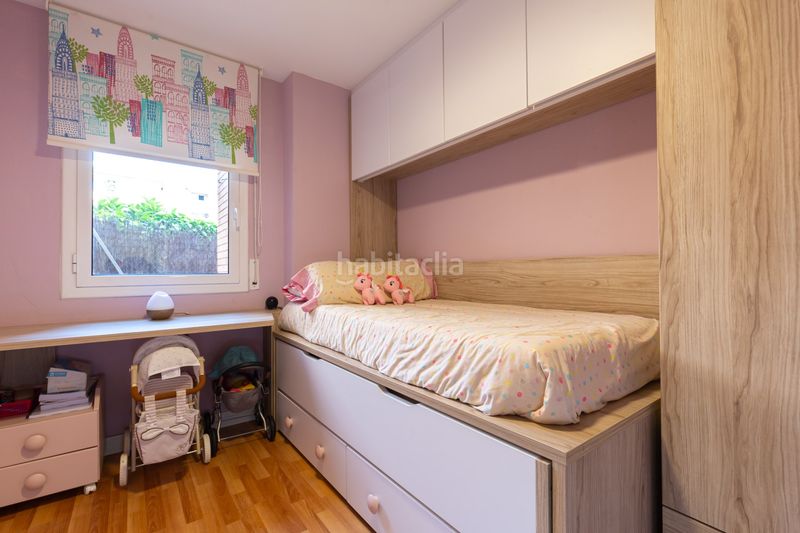 Foto f7e36161-bd6b-4970-9c56-a04d16d80015. Planta baixa amb calefacció aparcament piscina a Rubí