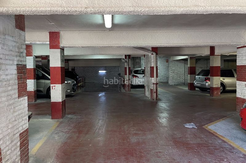 Foto 504ce346-4a9f-45cc-b664-9b477d60c8cf. Aparcament cotxe a Centre Sant Just Desvern