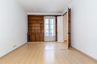 Rent Office space  Universitat