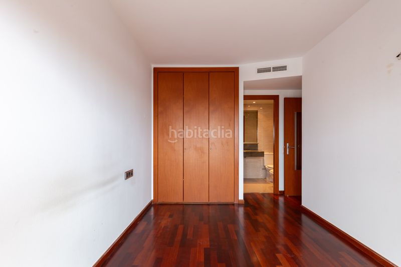 Foto 7be01571-3c1b-4f04-9e09-5845477210da. Flat with heating parking in Sant Joan-TV3 Sant Joan Despí