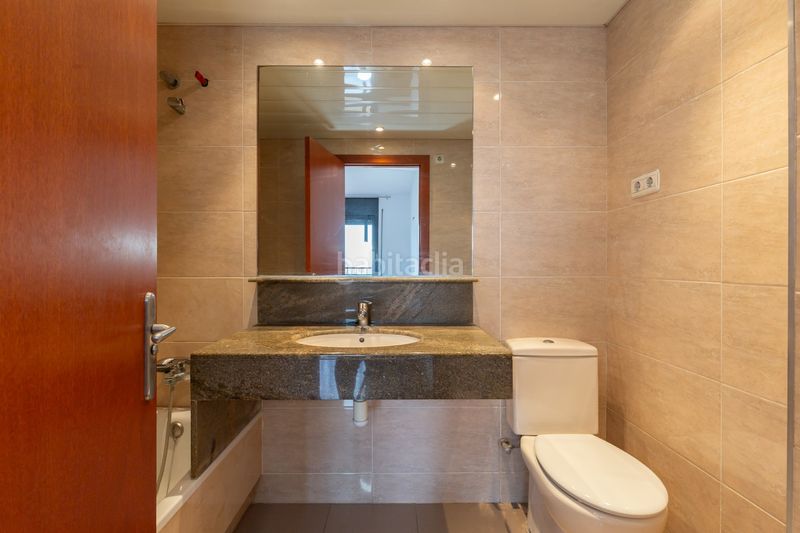 Foto af0b9006-fcbb-44bb-a22d-3b1f48861ea4. Flat with heating parking in Sant Joan-TV3 Sant Joan Despí