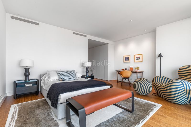 Foto b386b613-357f-40d7-b6d3-ce51e57da512. Etagenwohnung mit heizung parking pool in St. Pere - Sta. Caterina - El Born Barcelona